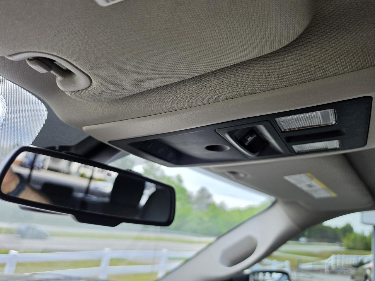 RAM 1500 4WD Crew Cab 140.5" Big Horn 2015