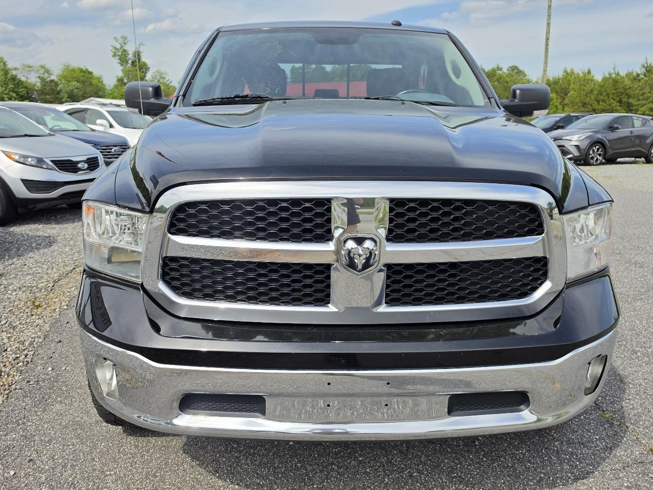 RAM 1500 4WD Crew Cab 140.5" Big Horn 2015