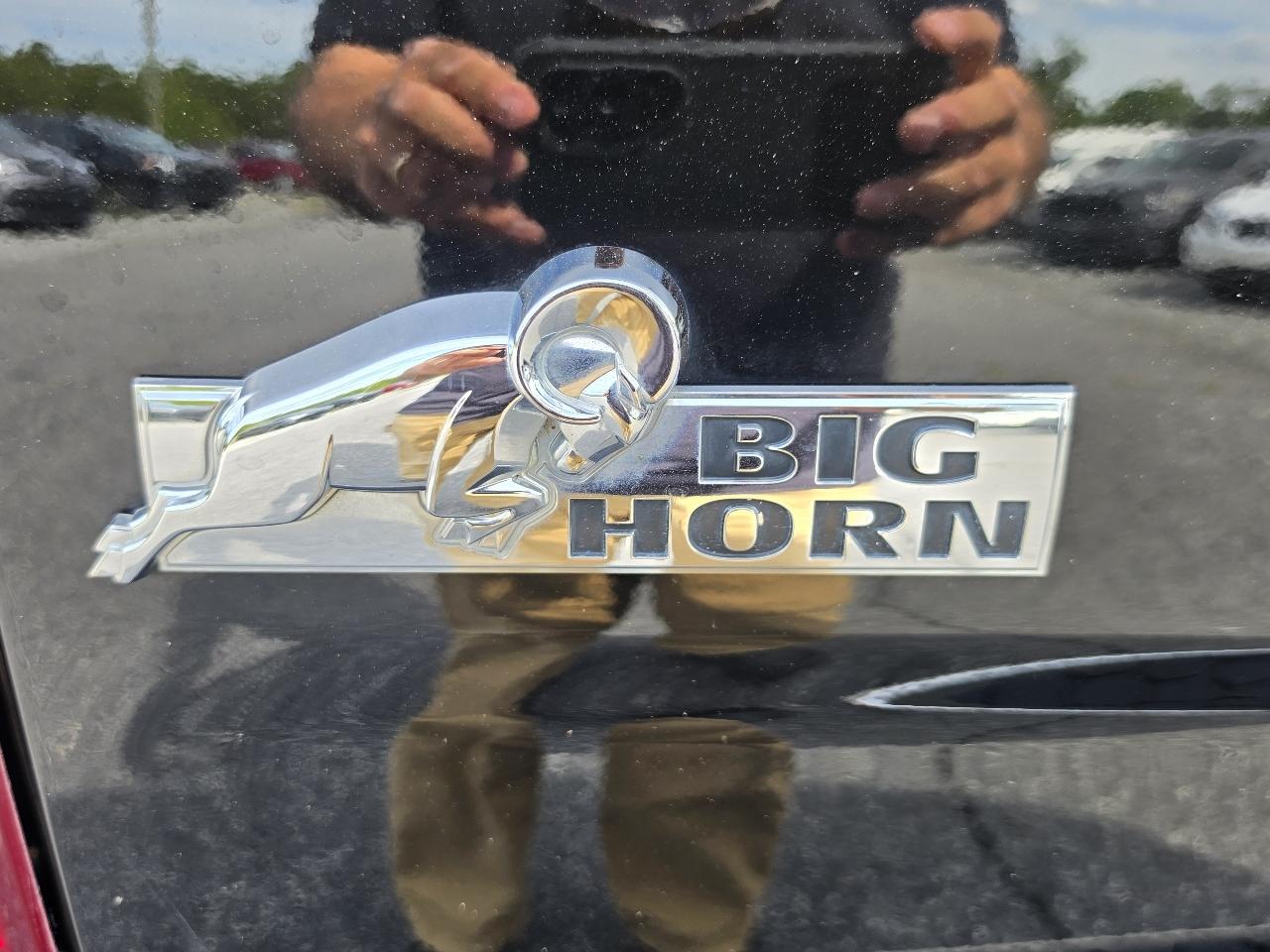 RAM 1500 4WD Crew Cab 140.5" Big Horn 2015