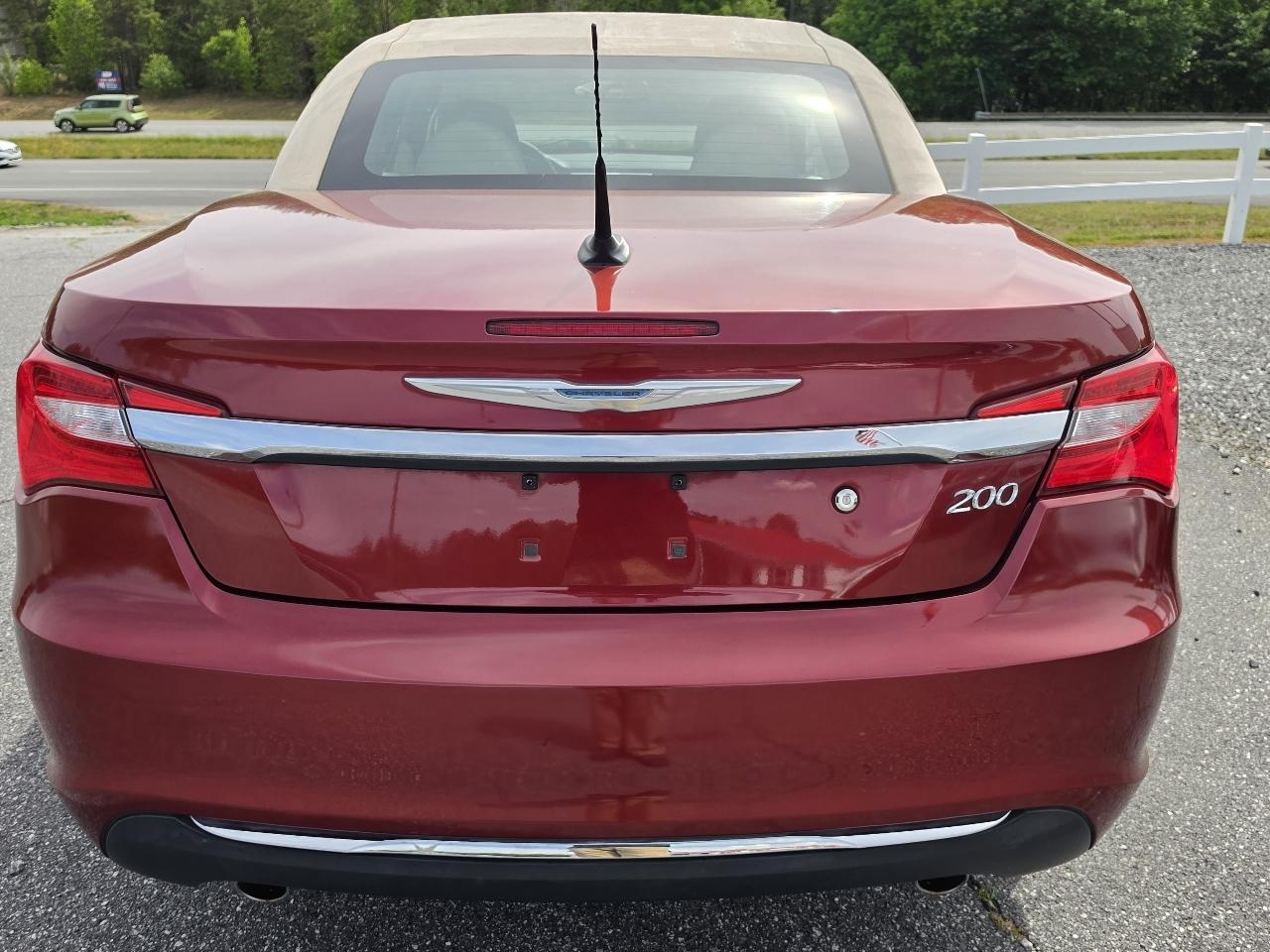 Chrysler 200 2dr Conv Limited 2012