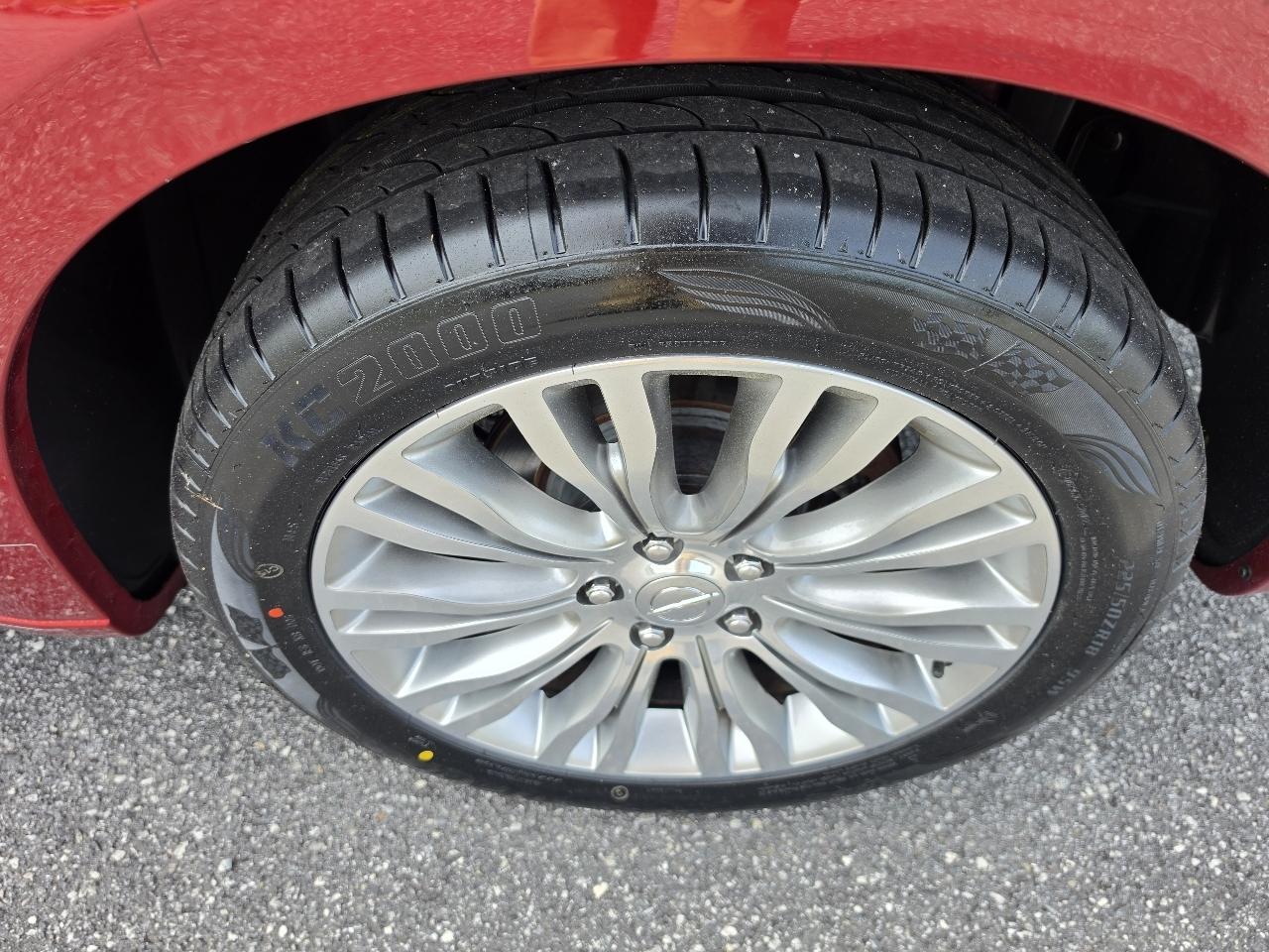 Chrysler 200 2dr Conv Limited 2012