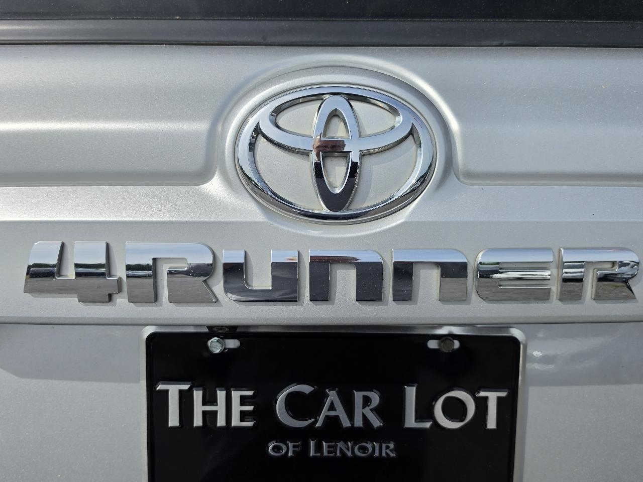 Toyota 4Runner 4WD 4dr V6 Trail Premium (Natl) 2014