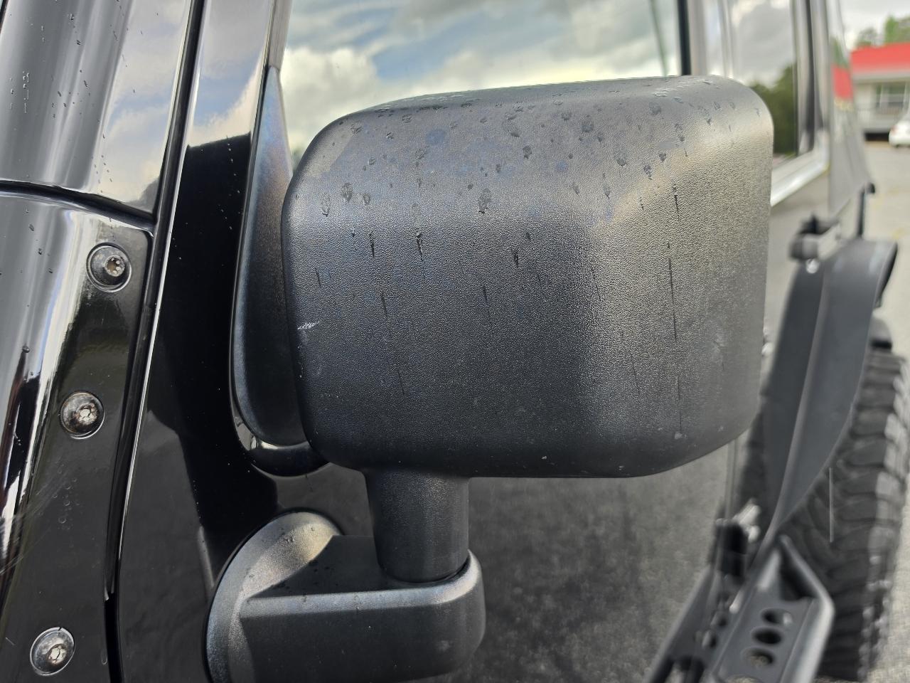 Jeep Wrangler Unlimited 4WD 4dr Altitude 2012