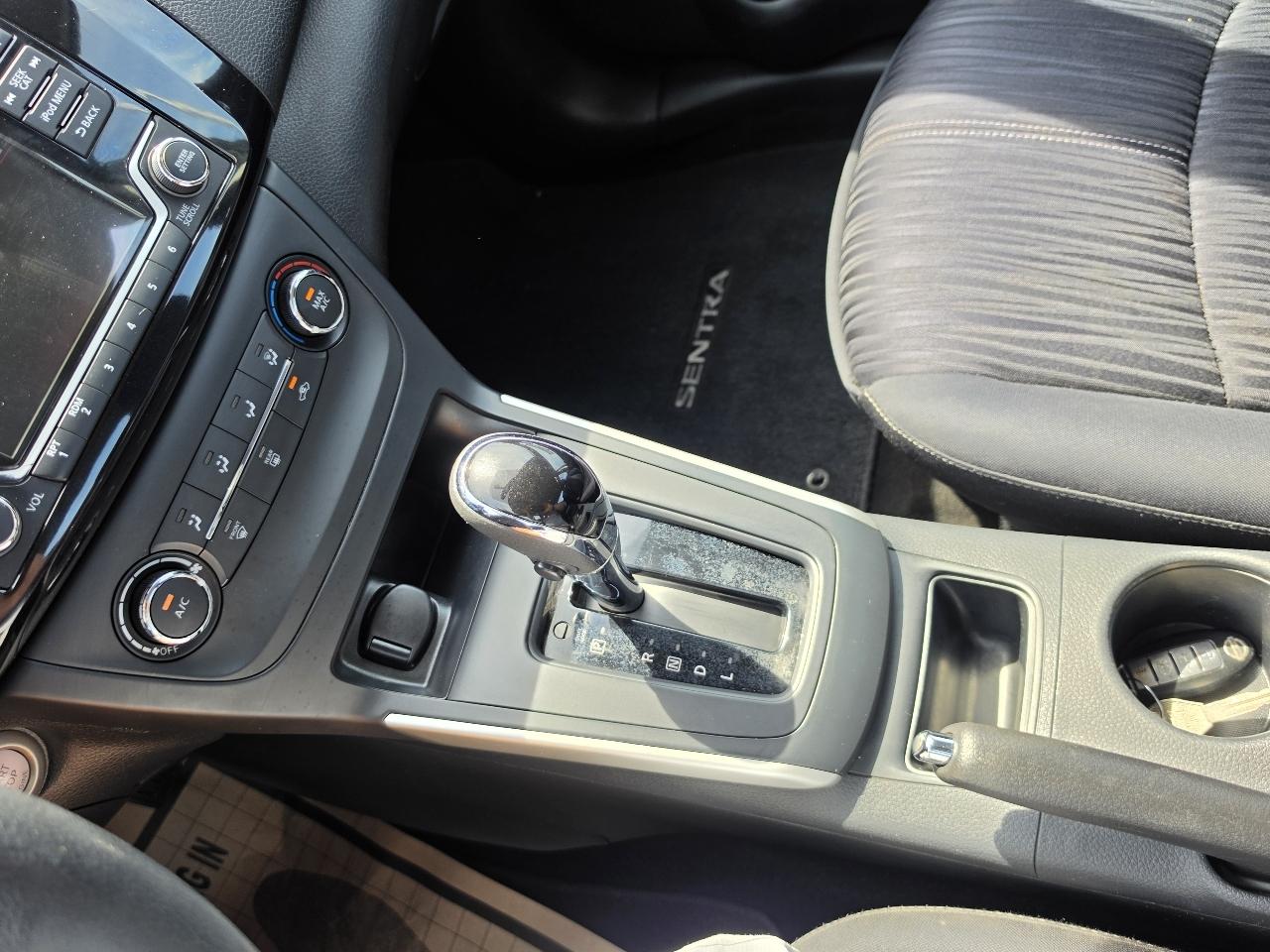 Nissan Sentra SV CVT 2017
