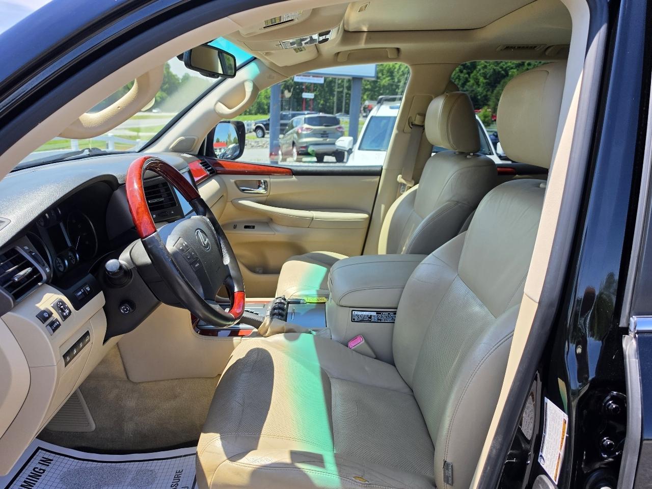 Lexus LX 570 4WD 4dr 2009