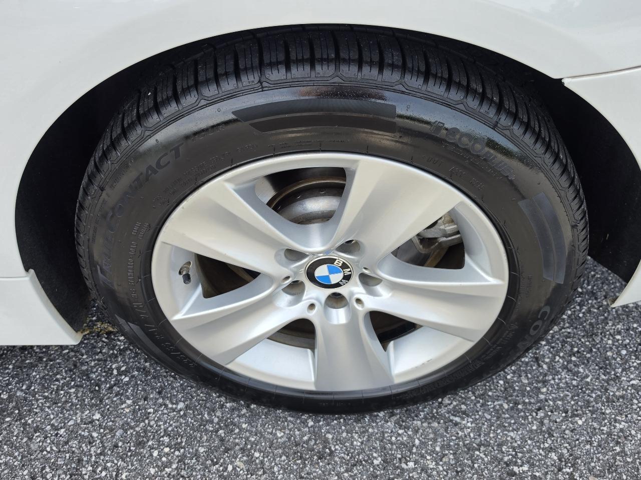 BMW 5 Series 4dr Sdn 528i RWD 2013
