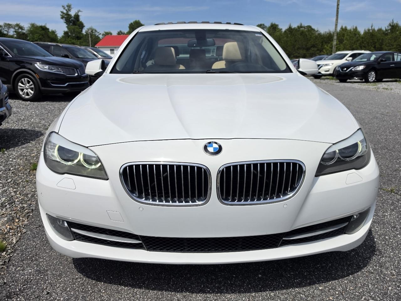 BMW 5 Series 4dr Sdn 528i RWD 2013