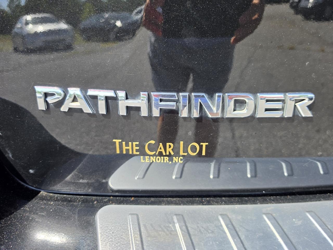 Nissan Pathfinder SV 2WD 2017