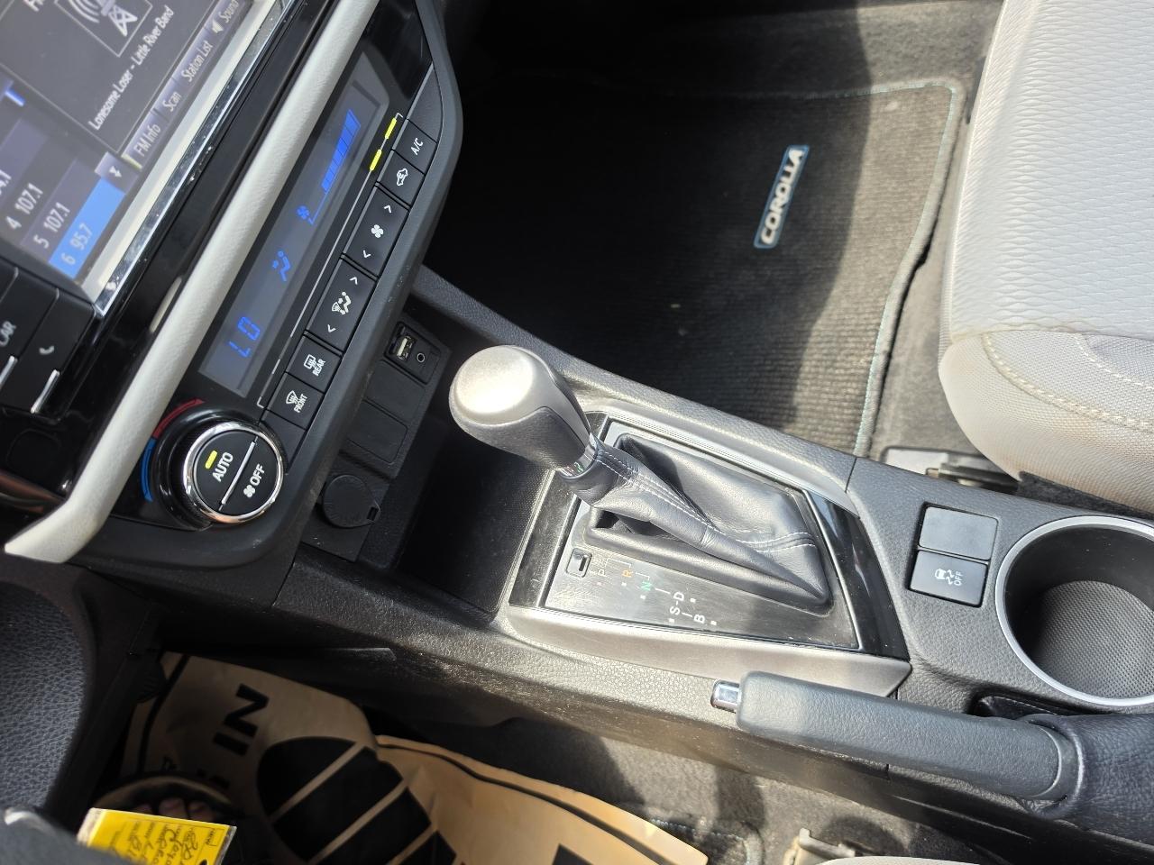 Toyota Corolla LE CVT 2016