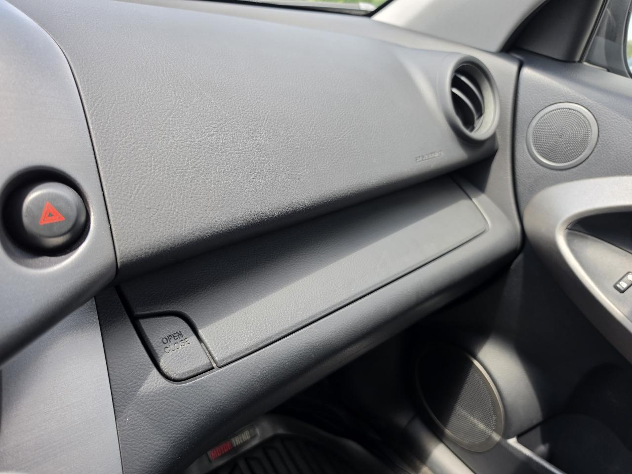 Toyota RAV4 Sport V6 4WD 2011
