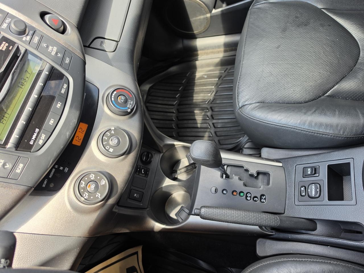Toyota RAV4 Sport V6 4WD 2011
