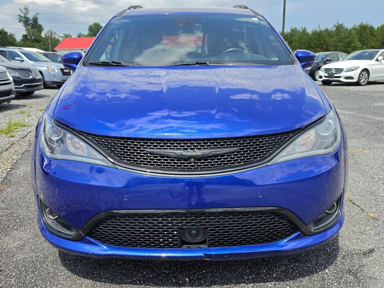 Chrysler Pacifica  2019