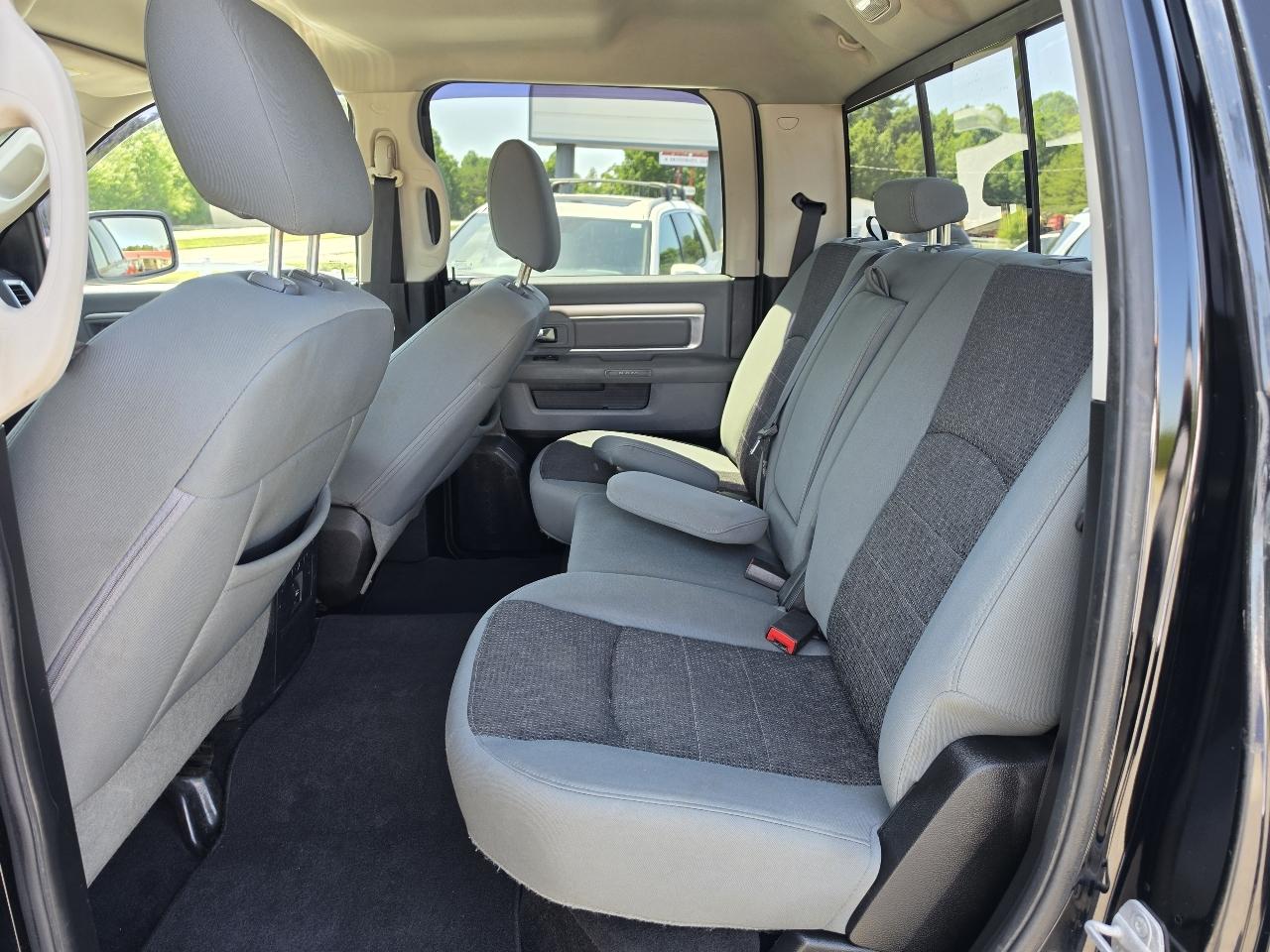 RAM 1500 SLT Crew Cab SWB 4WD 2013