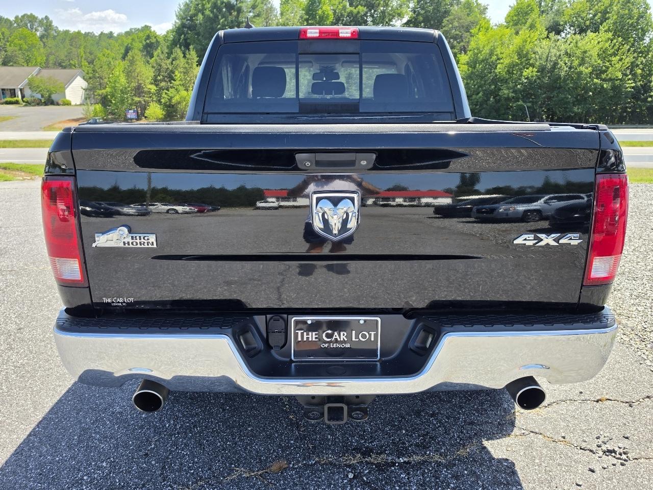 RAM 1500 SLT Crew Cab SWB 4WD 2013