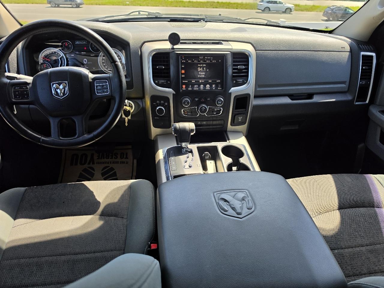 RAM 1500 SLT Crew Cab SWB 4WD 2013