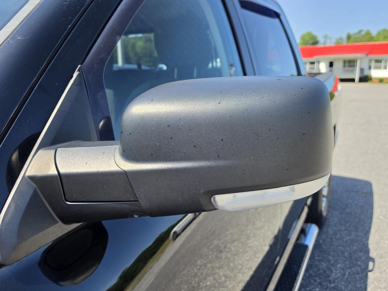 RAM 1500 SLT Crew Cab SWB 4WD 2013