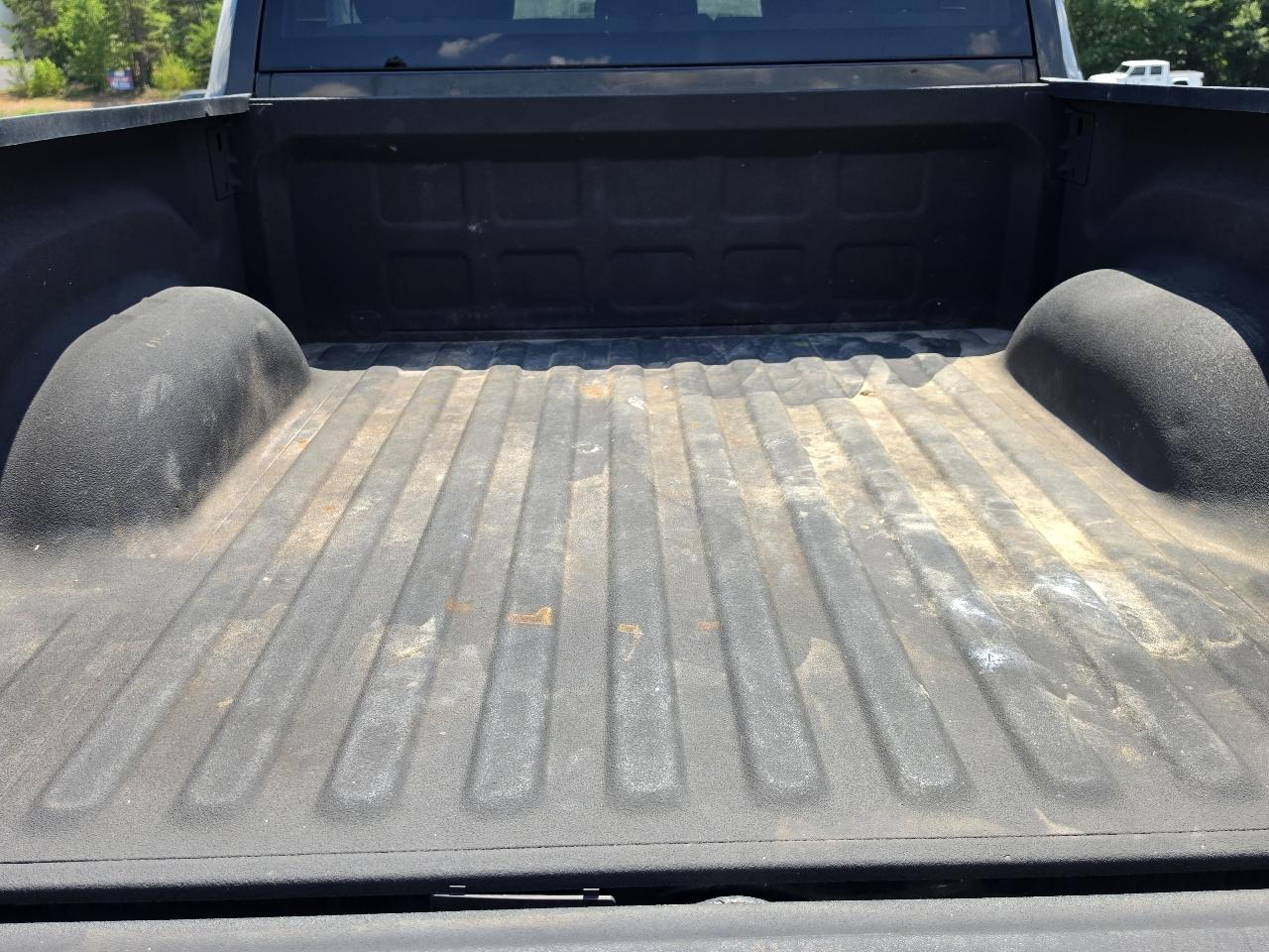 RAM 1500 Tradesman Crew Cab SWB 4WD 2017