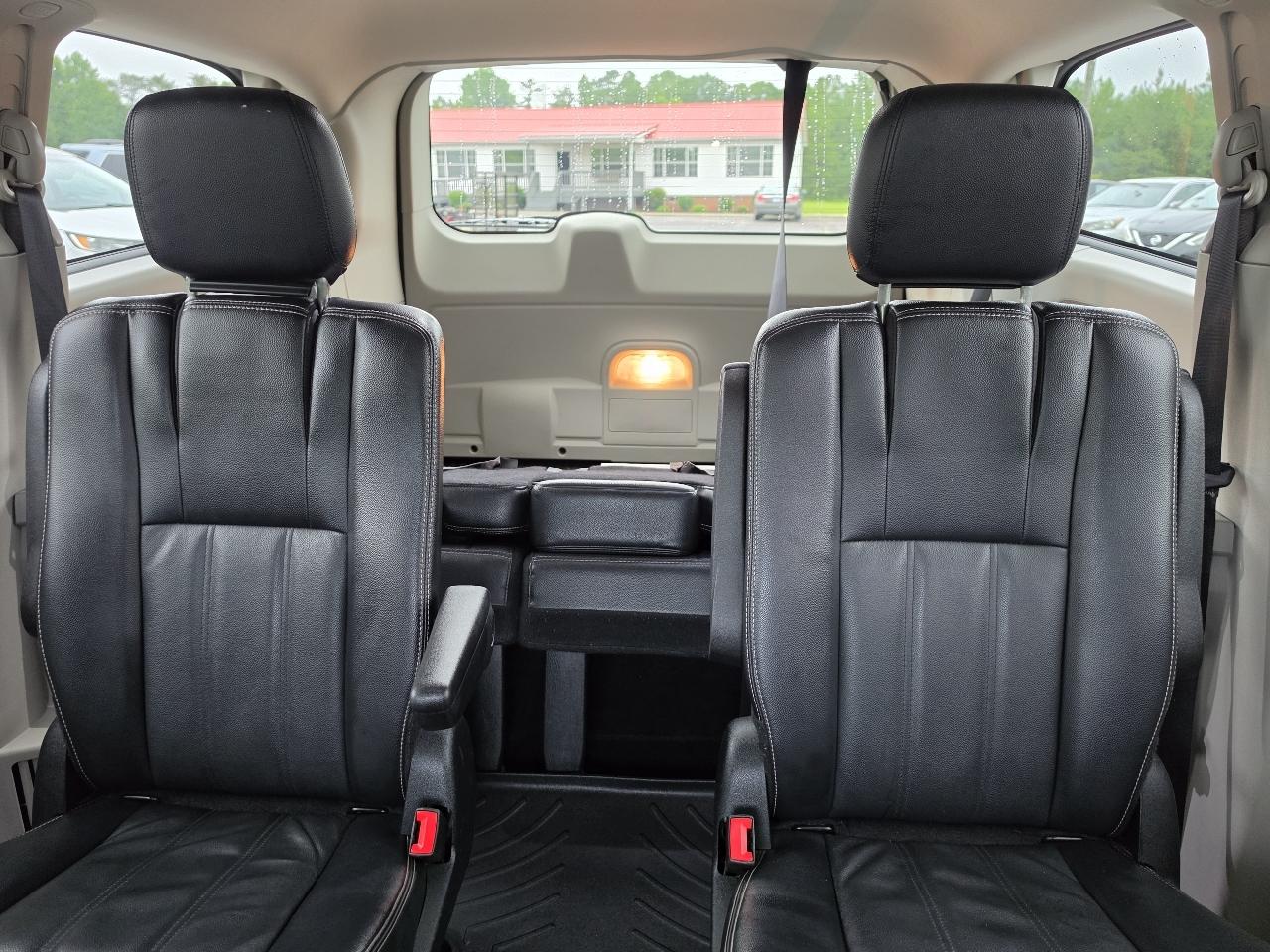 Chrysler Town & Country Touring 2014