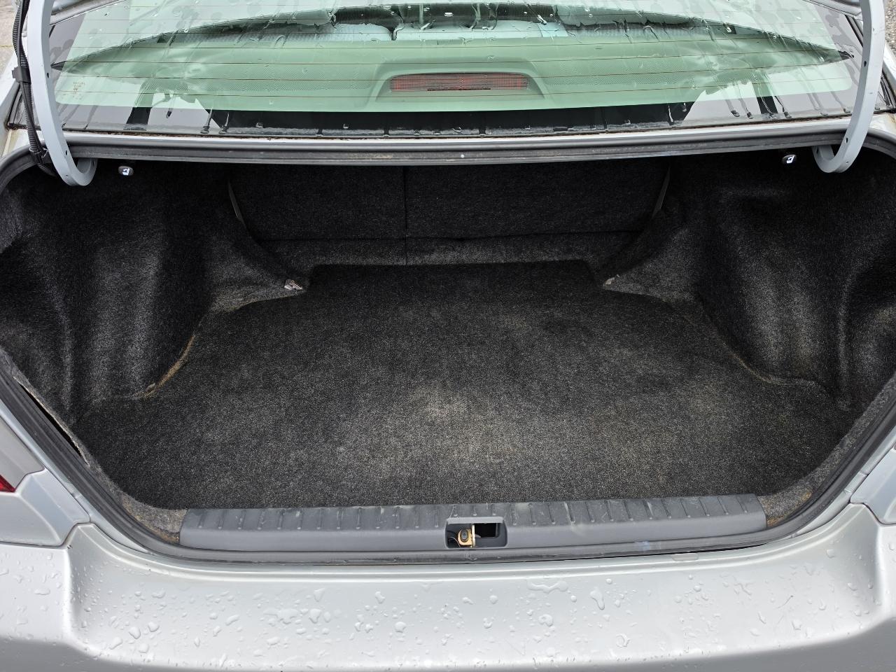 Toyota Corolla LE 2005