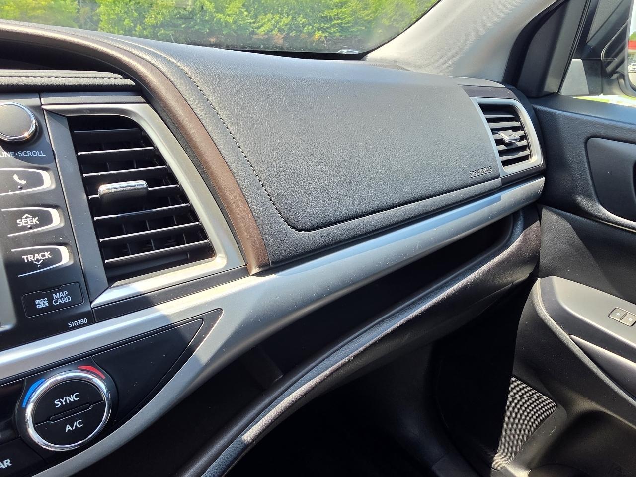 Toyota Highlander XLE FWD V6 2018