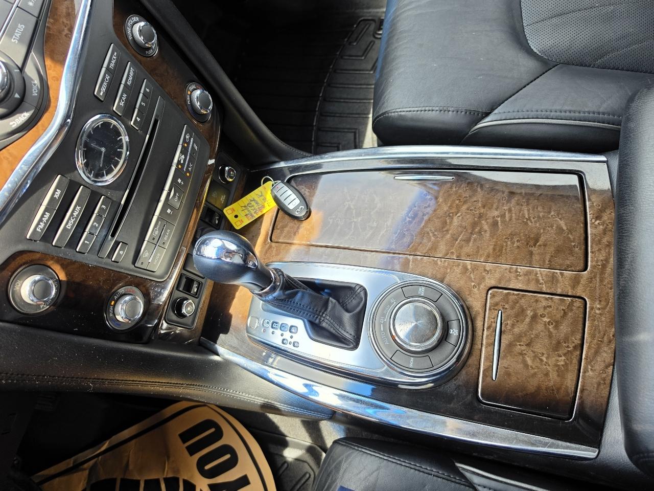 Infiniti QX80 4WD 2014