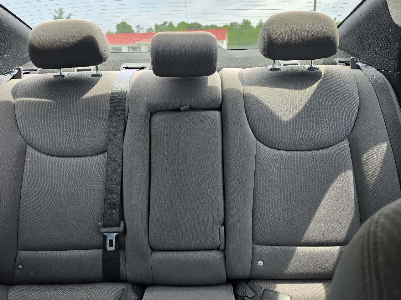 Hyundai Elantra SE 6AT 2016