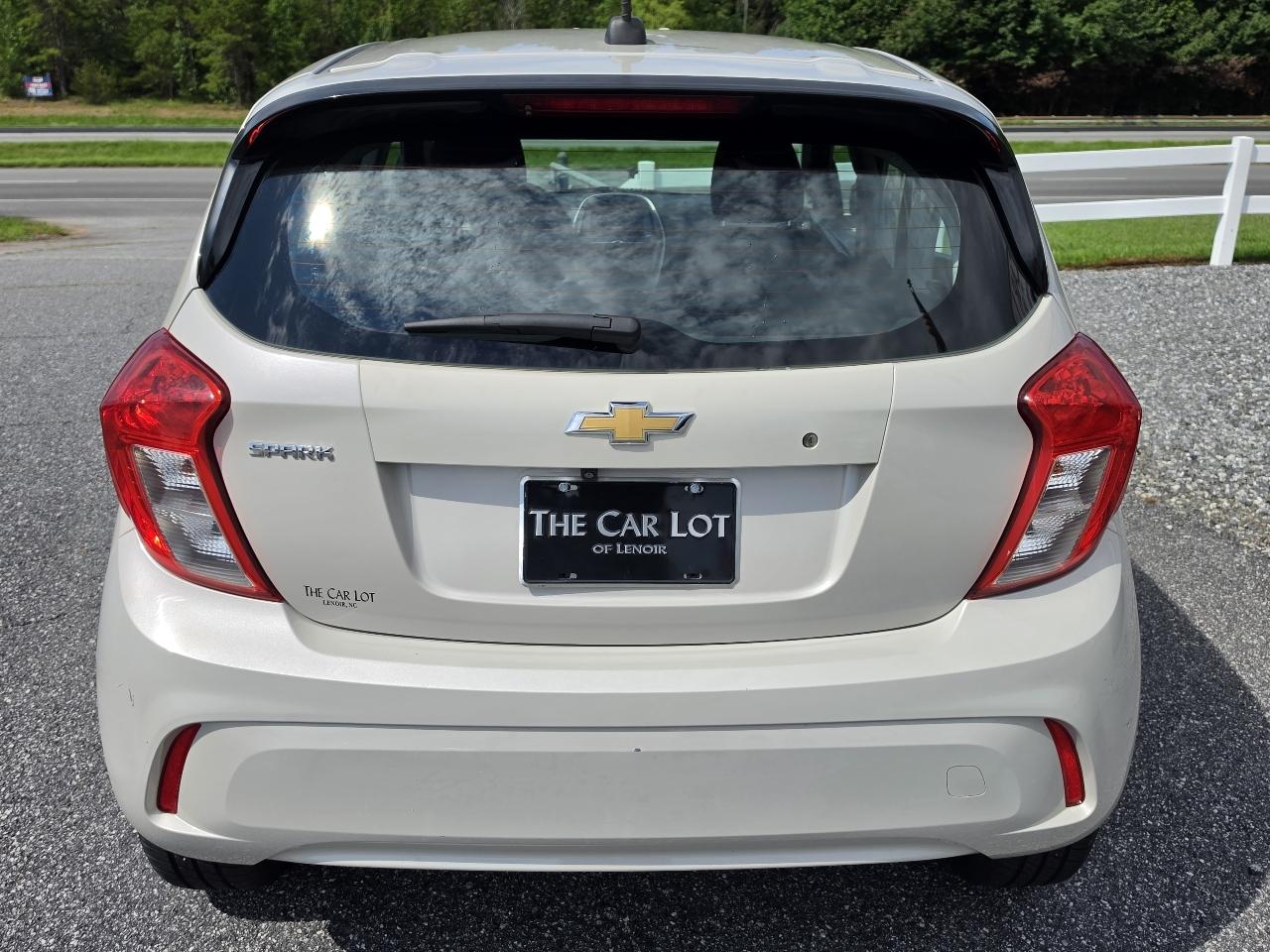 Chevrolet Spark LS CVT 2018