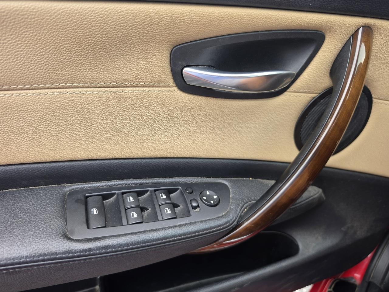 BMW 1-Series 128i Convertible 2011