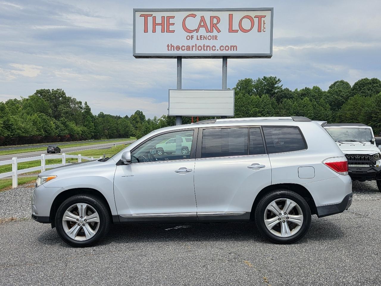 Toyota Highlander Limited 2WD 2013