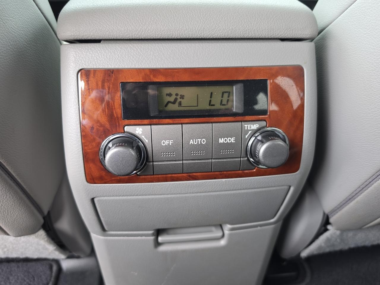 Toyota Highlander Limited 2WD 2013