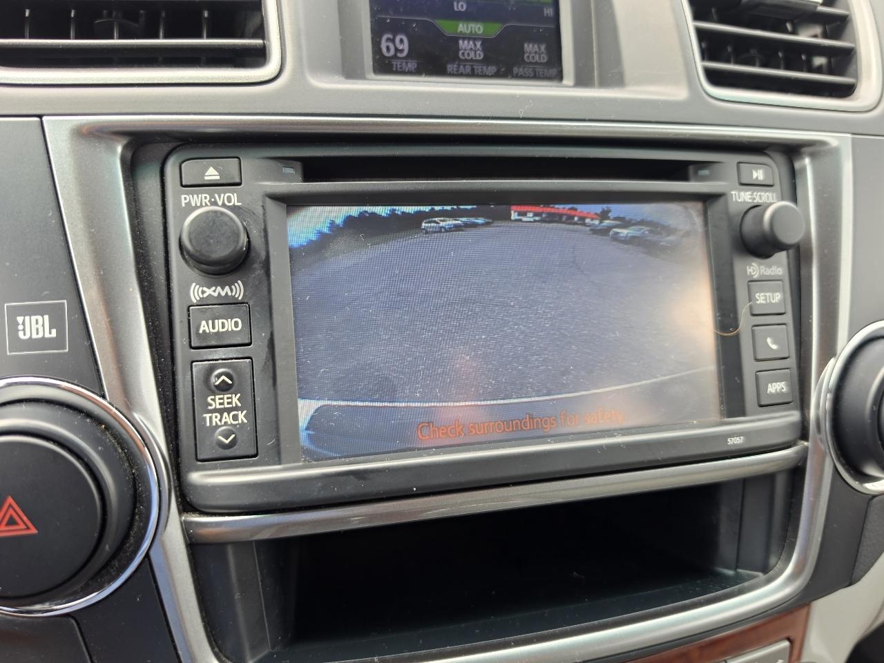 Toyota Highlander Limited 2WD 2013