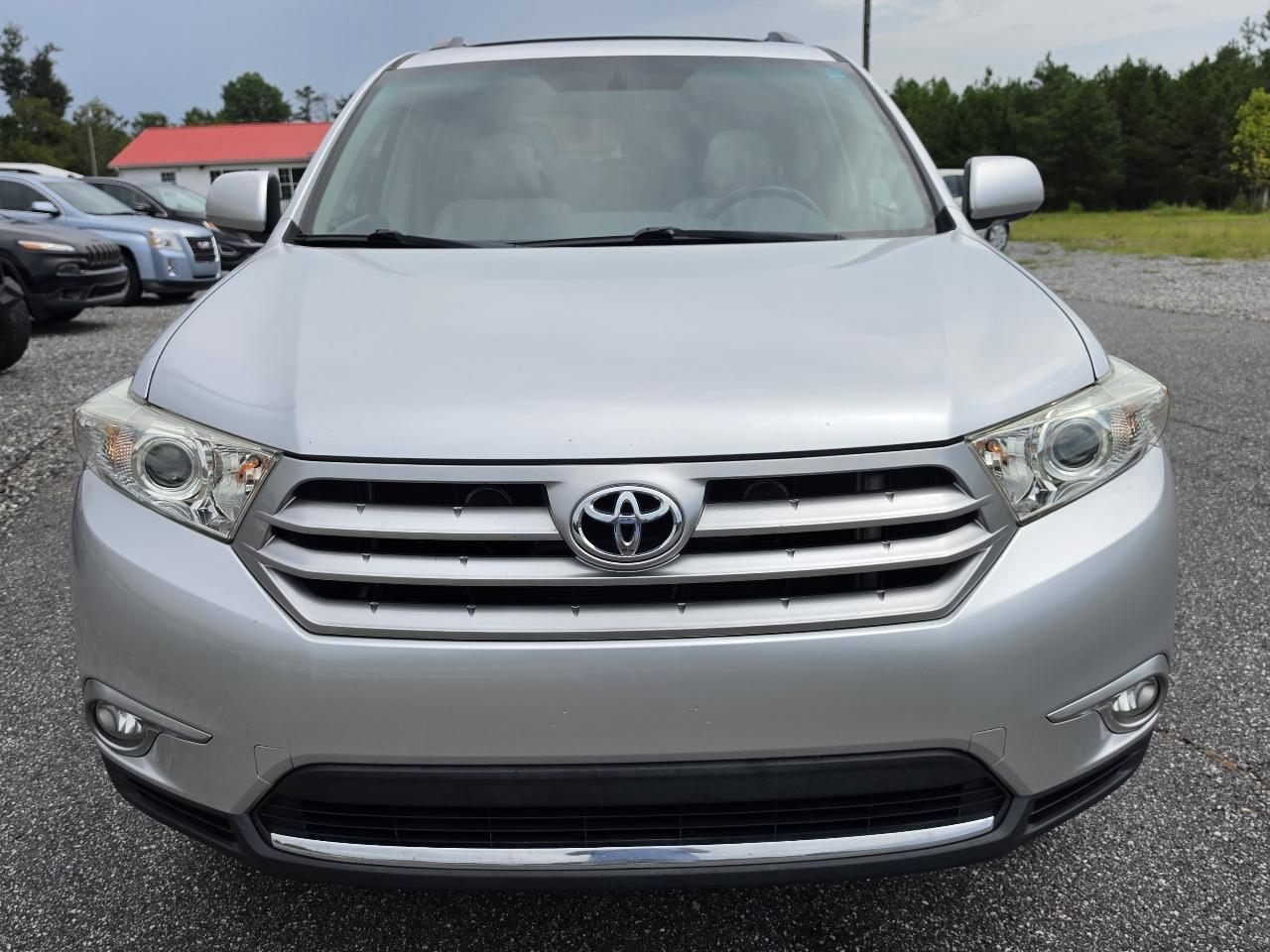 Toyota Highlander Limited 2WD 2013