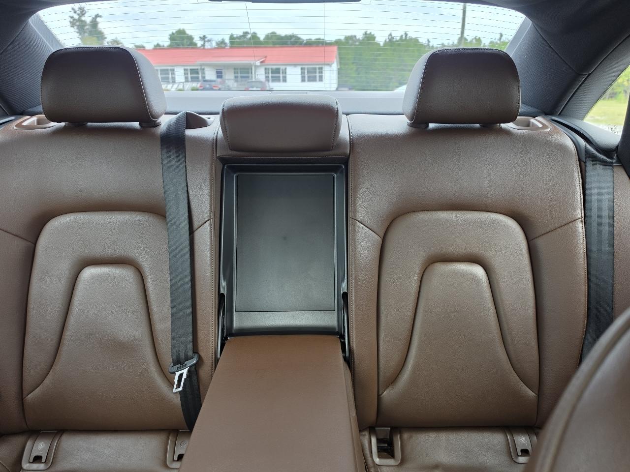 Audi A4 2.0 T Sedan FrontTrak Multitronic 2015