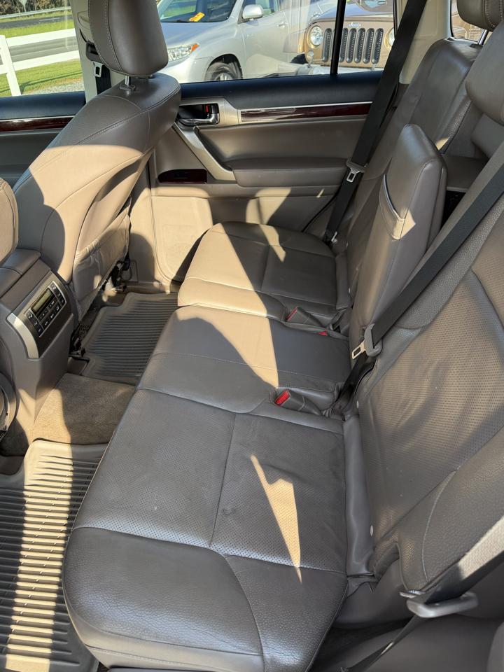 Lexus GX 460 Base 2016