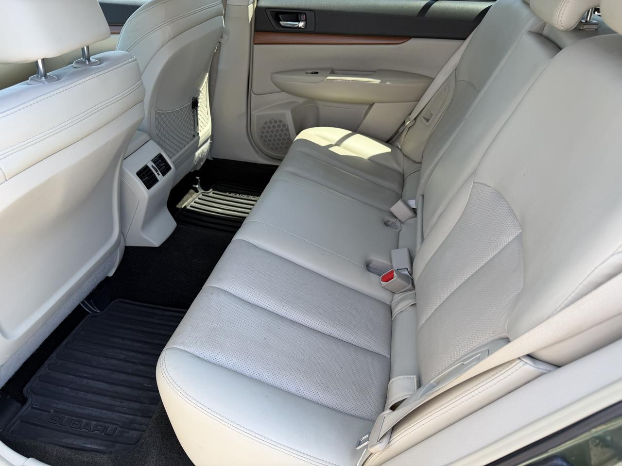 Subaru Outback 2.5i Limited 2013