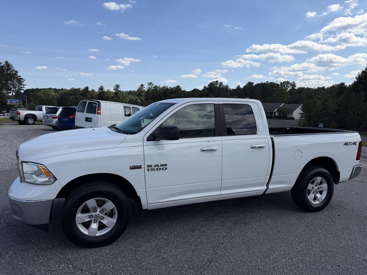 RAM 1500 SLT Quad Cab 4WD 2016