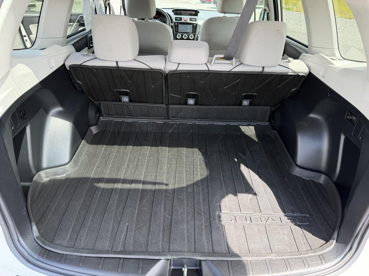 Subaru Forester 2.5i Premium PZEV CVT 2016