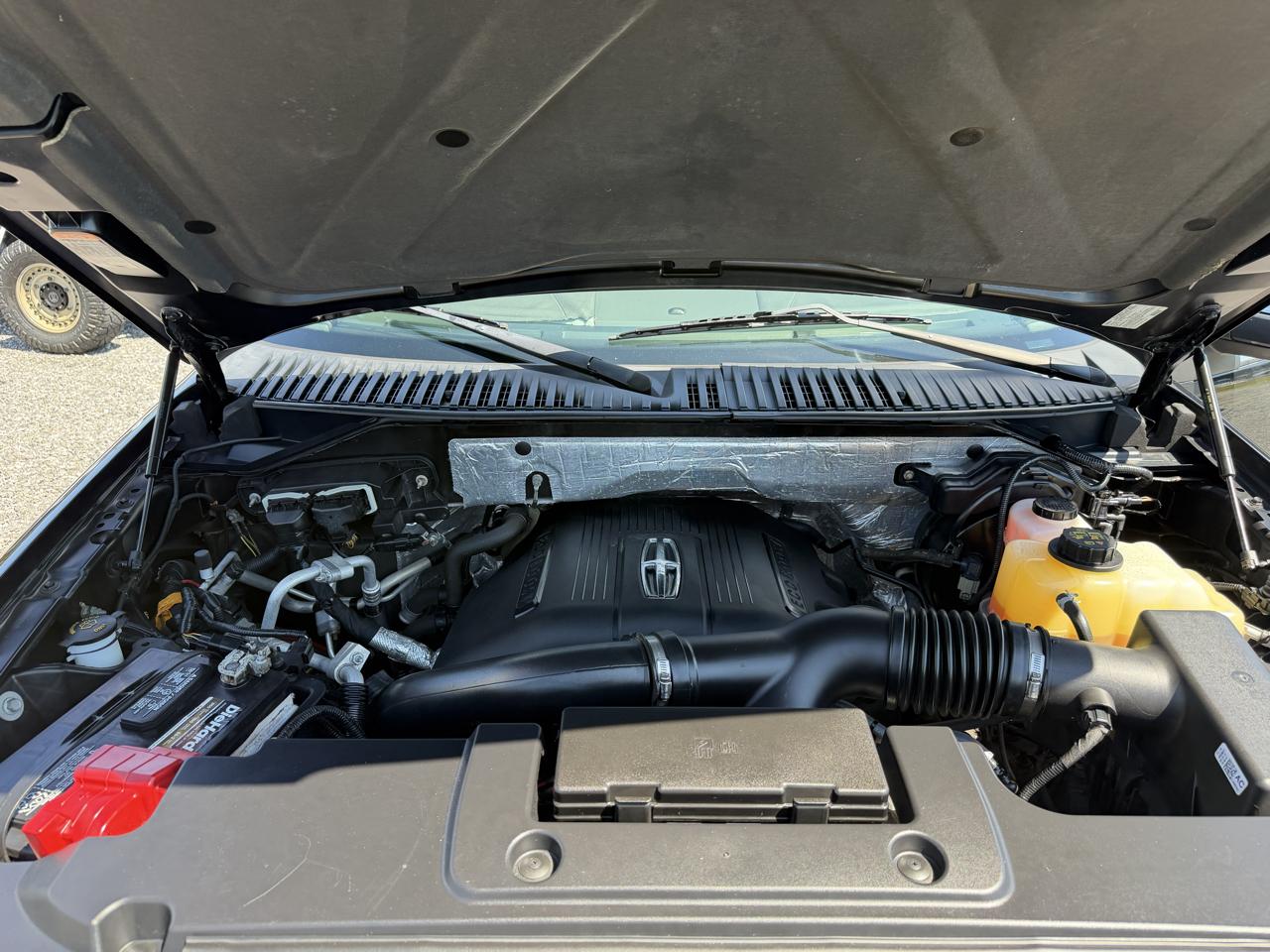 Lincoln Navigator 4WD 2015