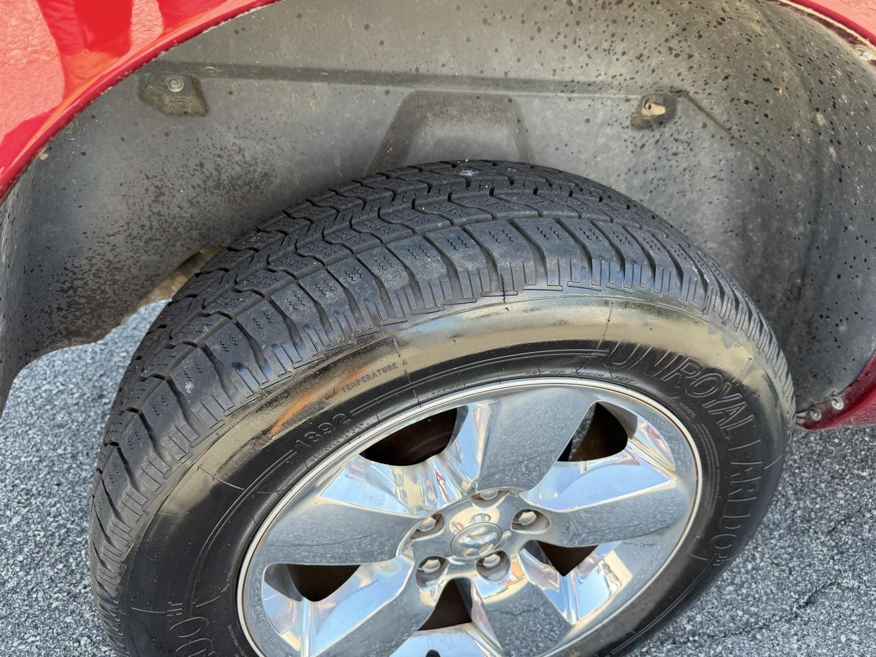RAM 1500 SLT Crew Cab SWB 4WD 2015