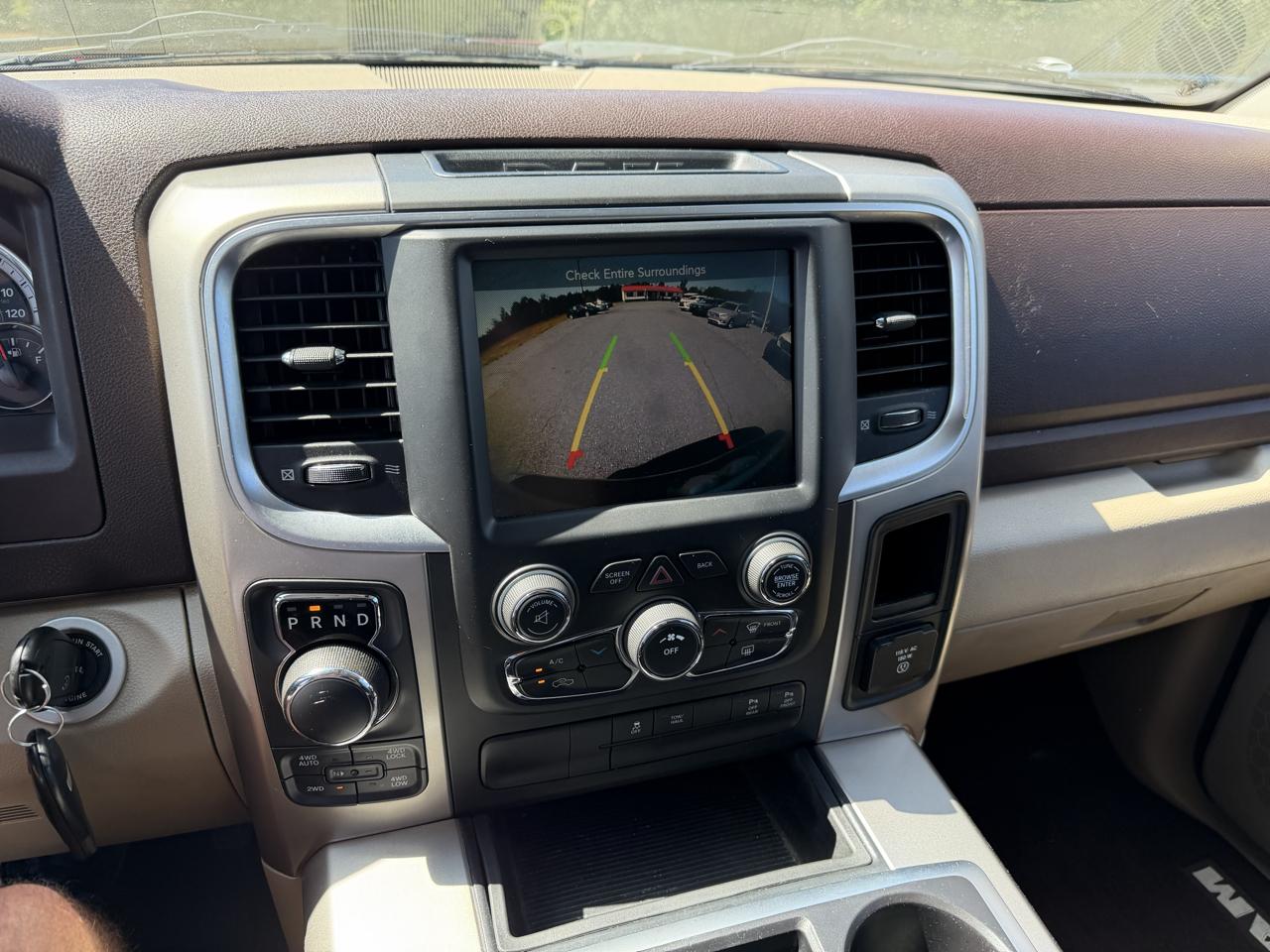 RAM 1500 SLT Crew Cab SWB 4WD 2015