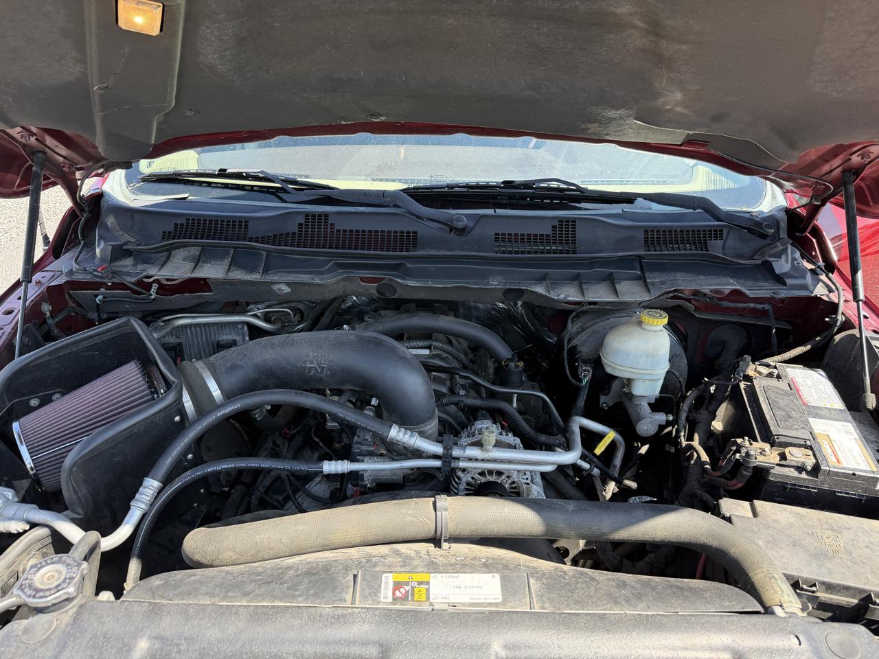 RAM 1500 SLT Crew Cab SWB 4WD 2015