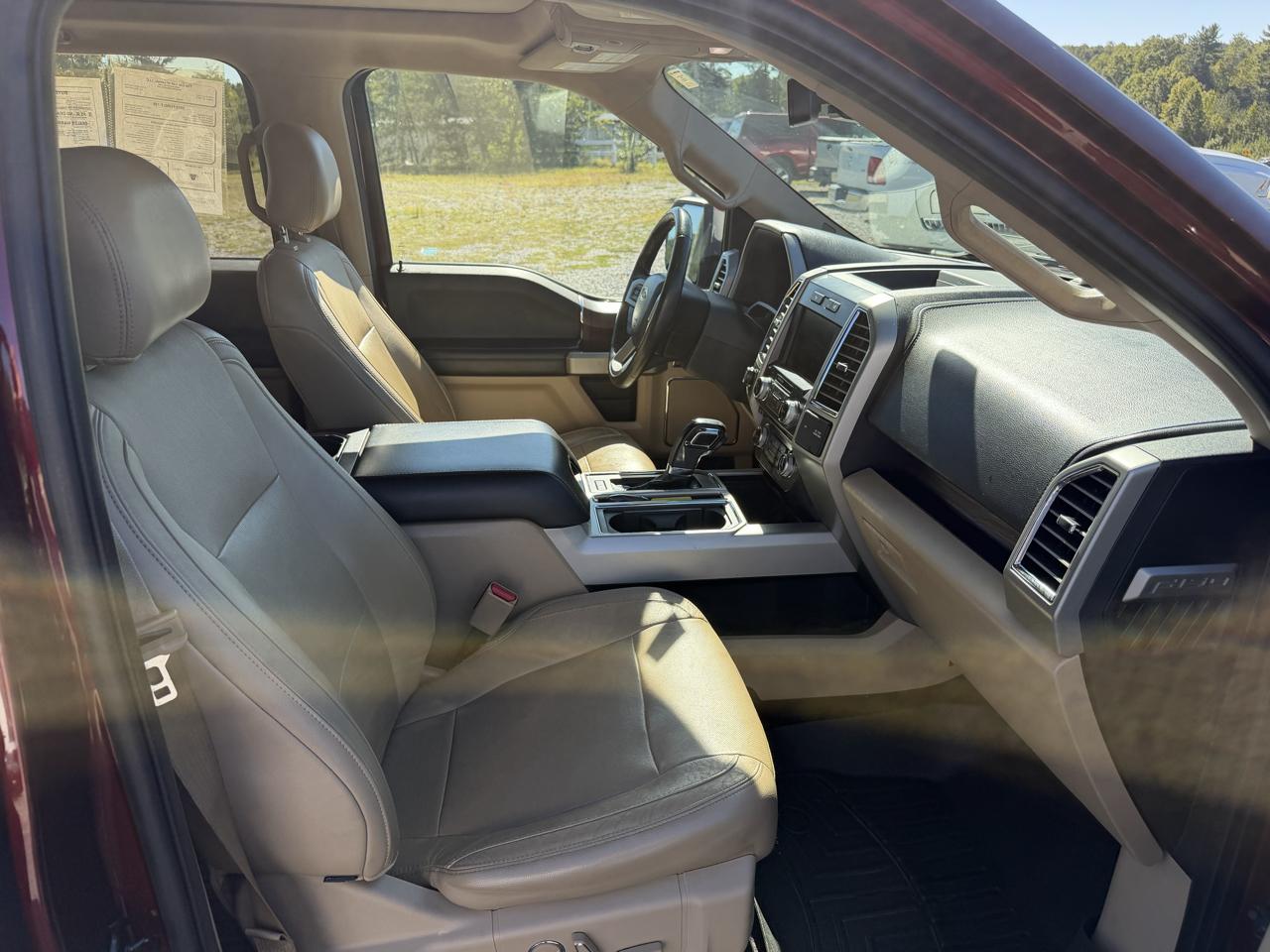 Ford F-150 Lariat SuperCrew 5.5-ft. Bed 4WD 2015