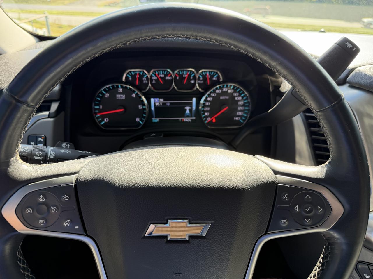 Chevrolet Suburban LT 4WD 2017