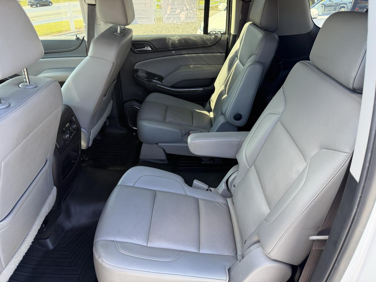 Chevrolet Suburban LT 4WD 2017