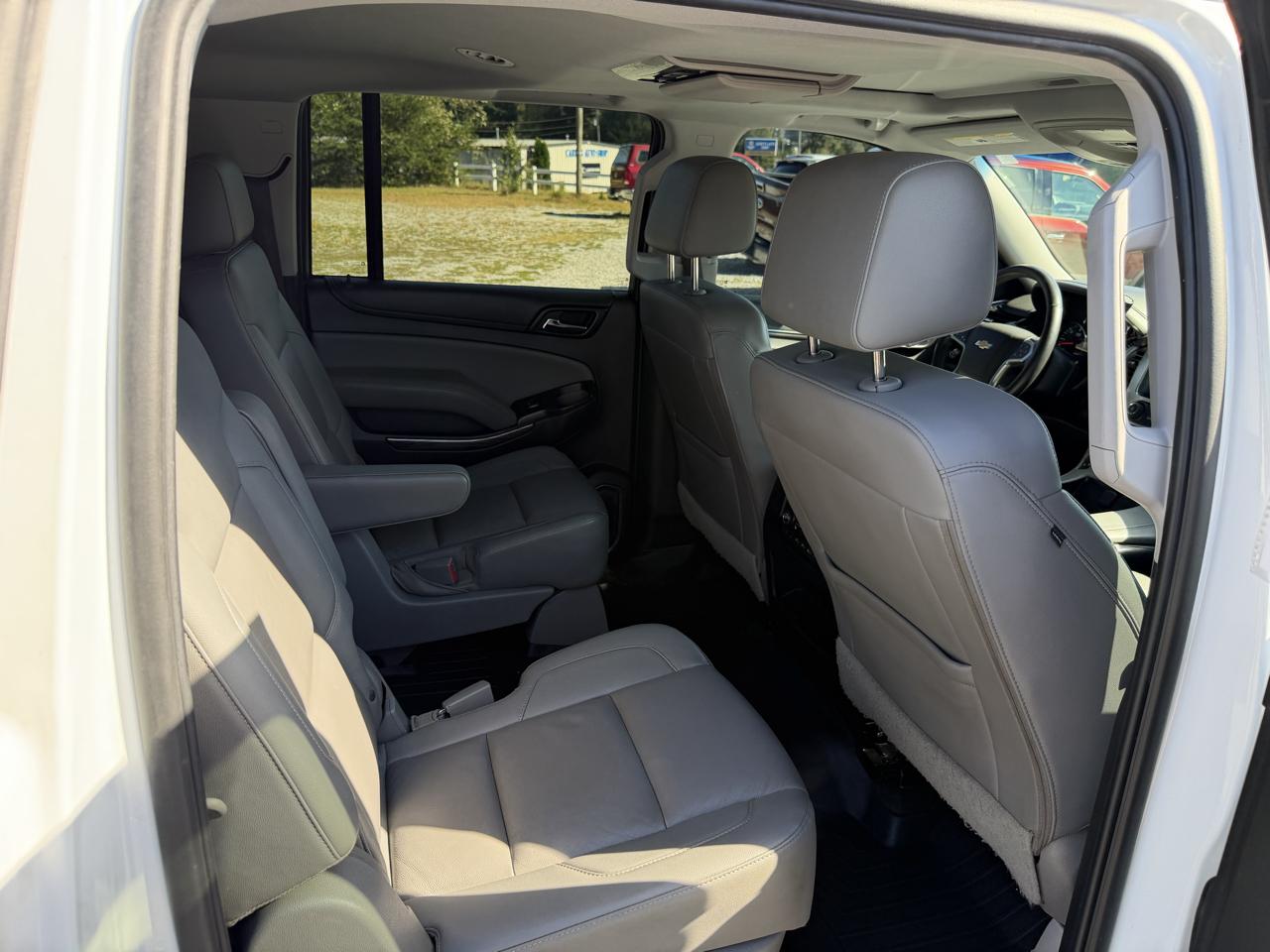 Chevrolet Suburban LT 4WD 2017