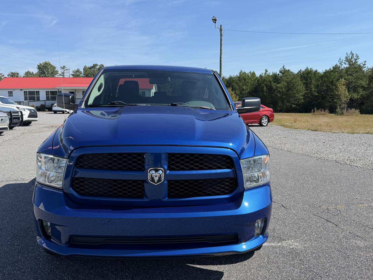 RAM 1500 Tradesman Quad Cab 4WD 2016