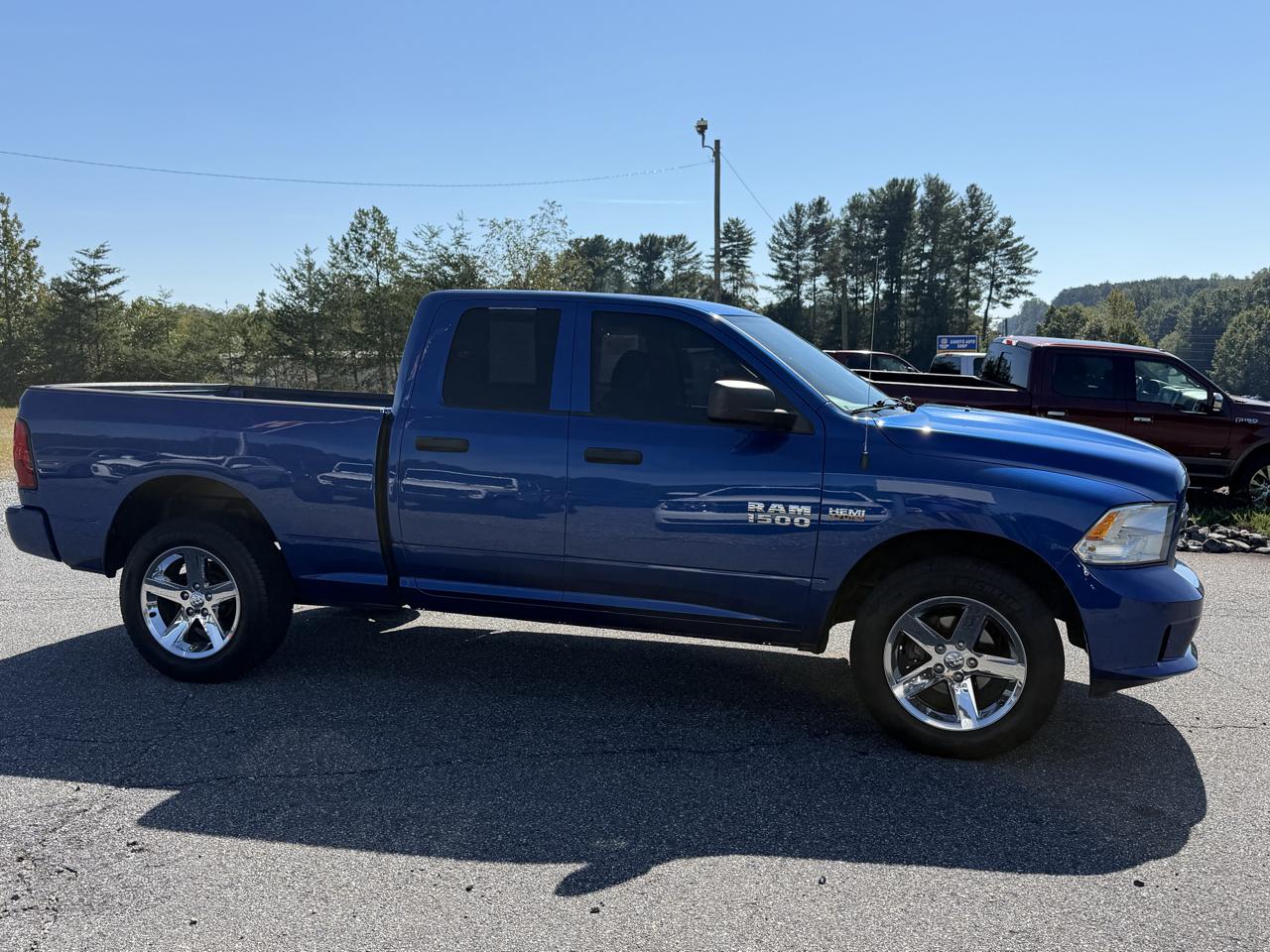RAM 1500 Tradesman Quad Cab 4WD 2016