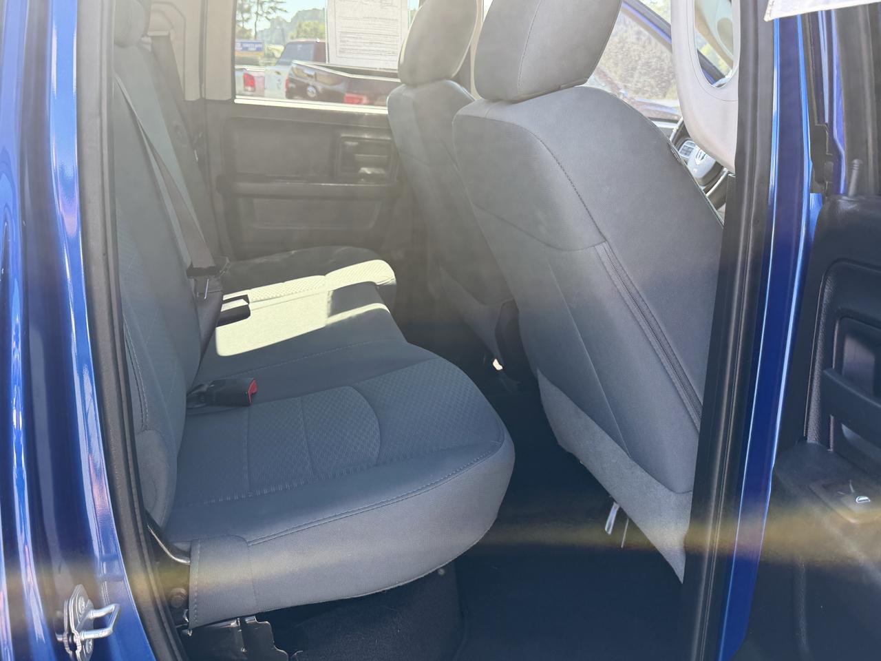 RAM 1500 Tradesman Quad Cab 4WD 2016