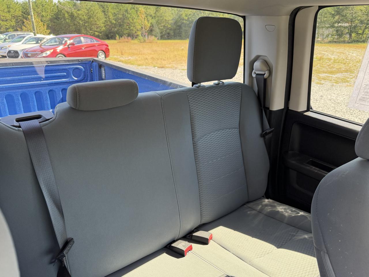 RAM 1500 Tradesman Quad Cab 4WD 2016