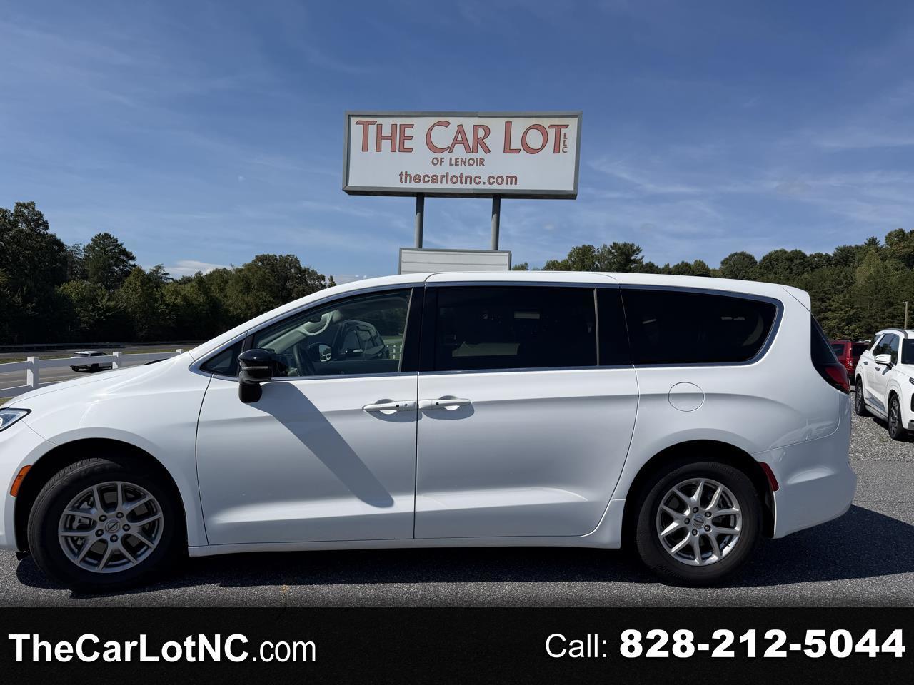 2024 Chrysler Pacifica Touring L